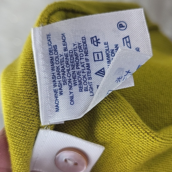 Lands' End Women's Cardigan Sweater - Picture 6 of 6